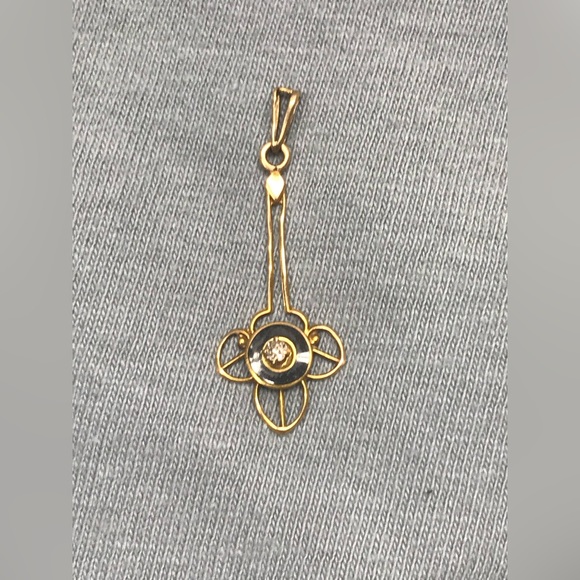 Antique Estate 10k Gold and Onyx Art Nouveau Necklace Pendant